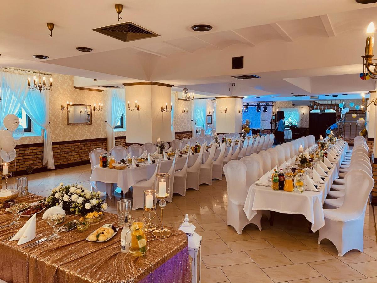 Sala Bankietowa I Pokoje Goscinne Sokolka Dış mekan fotoğraf