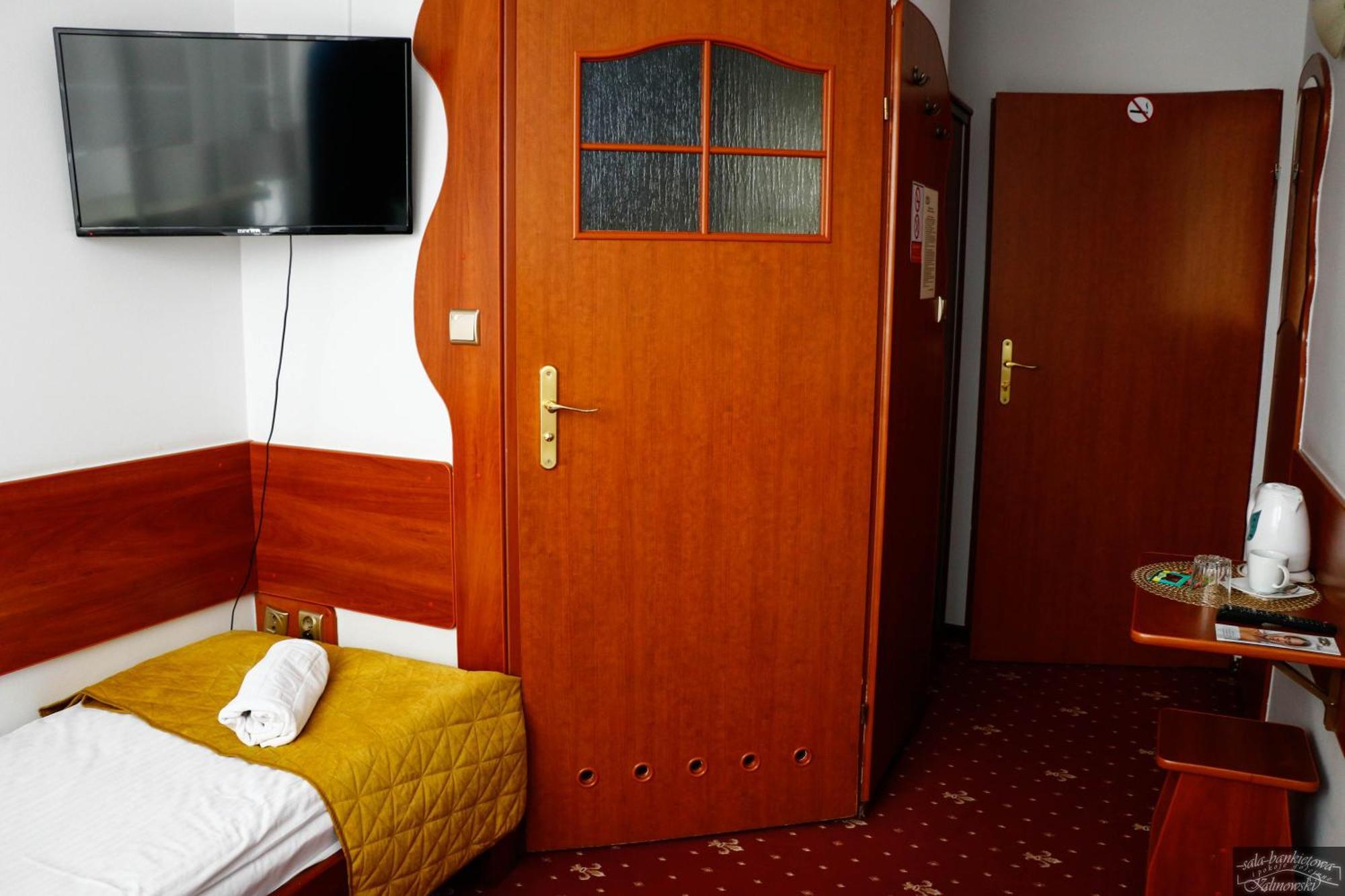 Sala Bankietowa I Pokoje Goscinne Sokolka Dış mekan fotoğraf