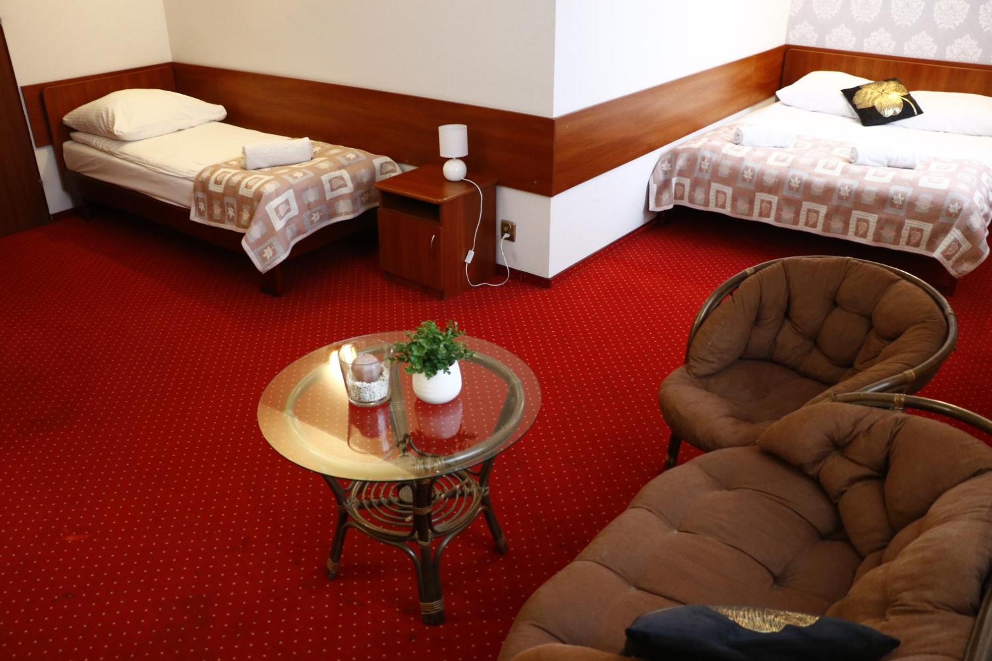 Sala Bankietowa I Pokoje Goscinne Sokolka Dış mekan fotoğraf